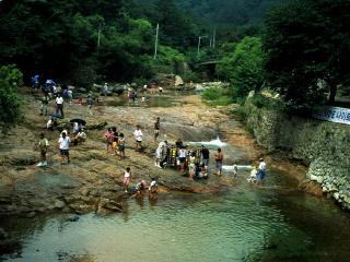 五色温泉浴场地区