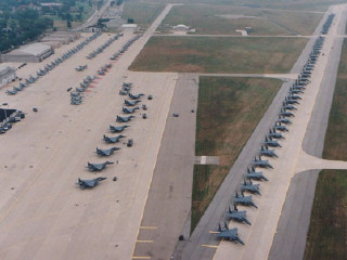 冲绳嘉手纳空军基地