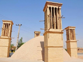 多莱特阿巴德花园风塔