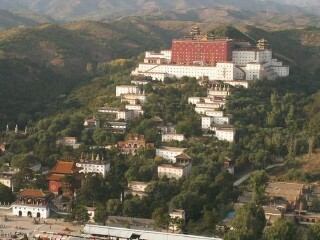 康熙温泉行宫度假村