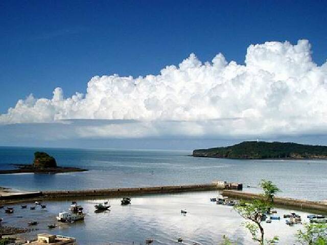 89平方千米,人口约280人,该岛属于广西壮族自治区北海市银海区涠洲镇