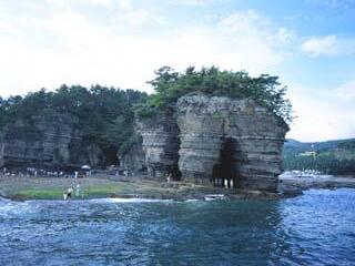 床足岩郡立公园