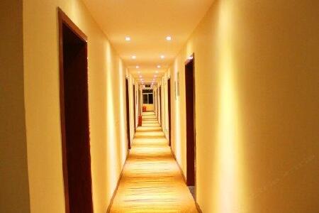 速8酒店(九寨沟景区店)