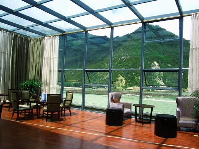 林芝岷山大酒店