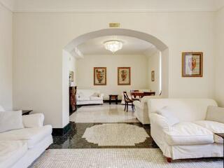 陌生人温泉酒店