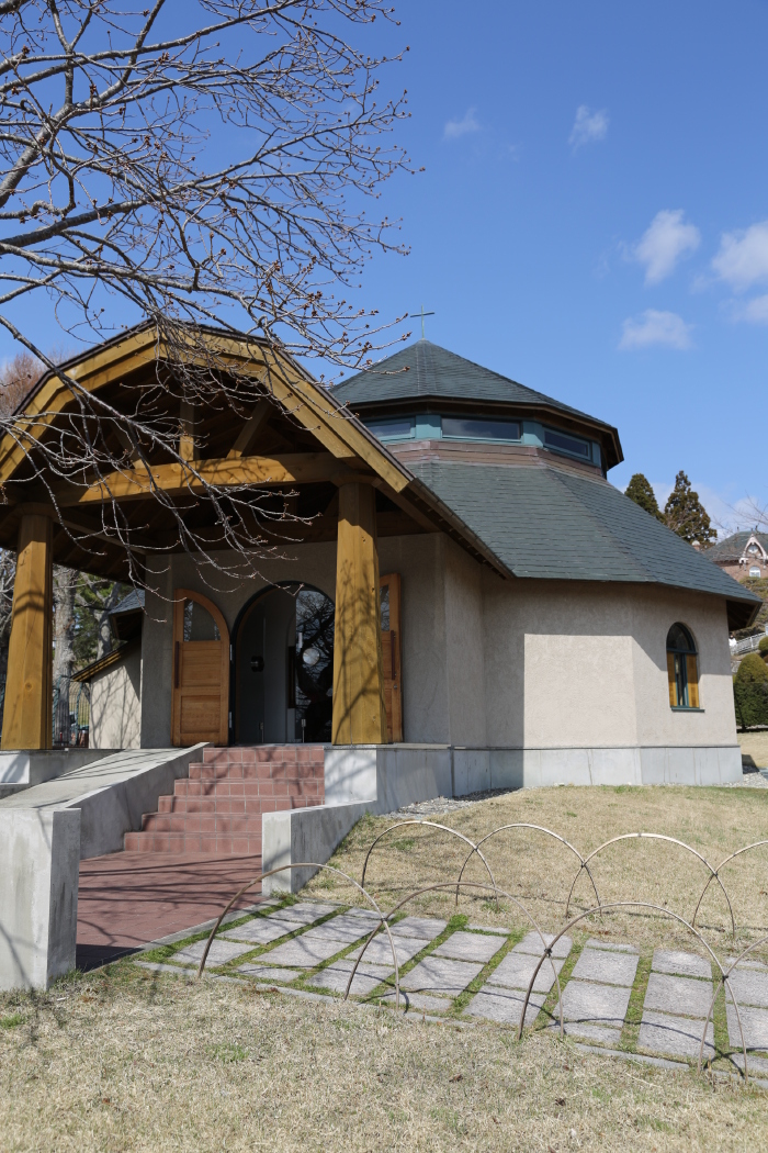 漂亮的圆顶小屋.