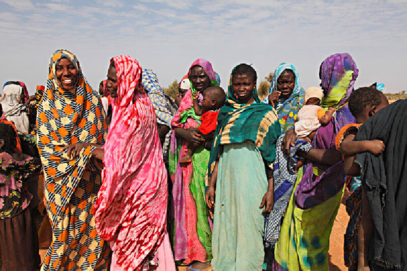 &nbsp;分享  0 ◆ ◆ 简介                  毛里塔尼亚人的服饰别具