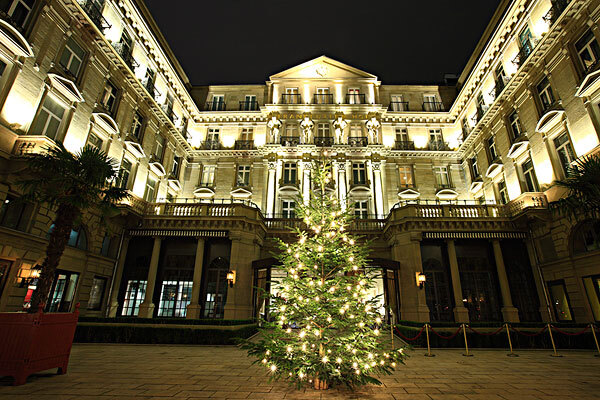 位于德国的万象奇幻酒店是一个非常神奇的地方,这个酒店的两大创意是
