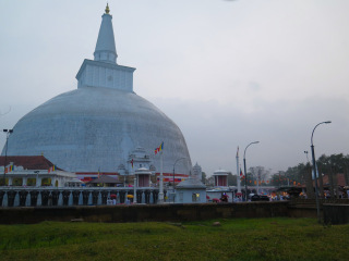 鲁梵维利萨亚佛塔