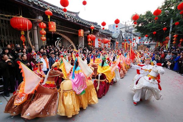 2小时 地址:阳朔 阳朔当地的节日可谓是精彩纷呈,活动