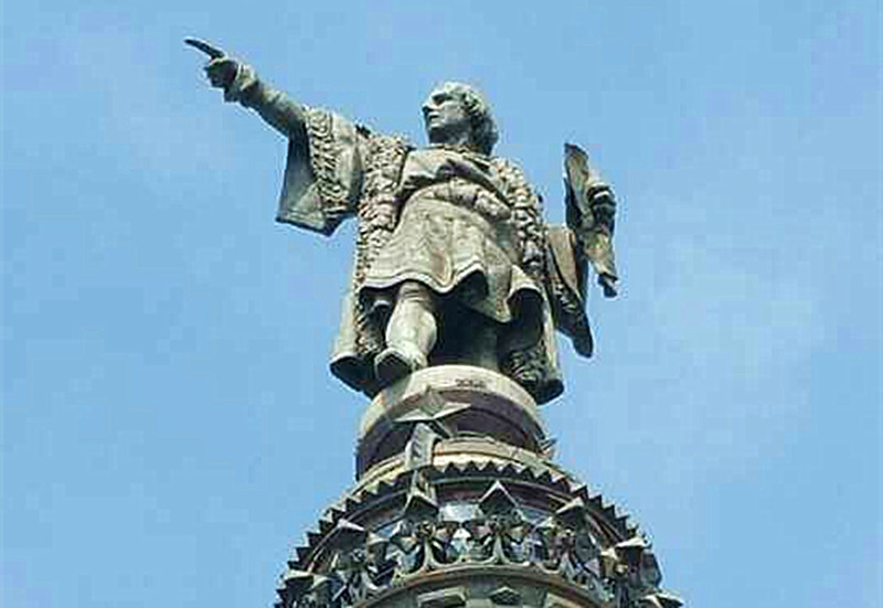 纪念碑顶端的哥伦布手指新大陆—美洲大陆