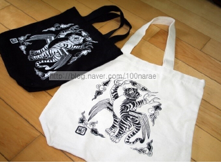 韩国首尔北村韩屋雪敬宫廷服饰文化馆