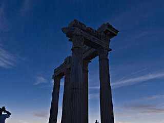 阿尔珊查克广场