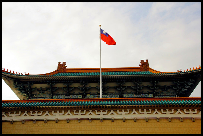 回来后百度了一下,1925年9月,当时的国民政府在北京紫禁城建立了清室