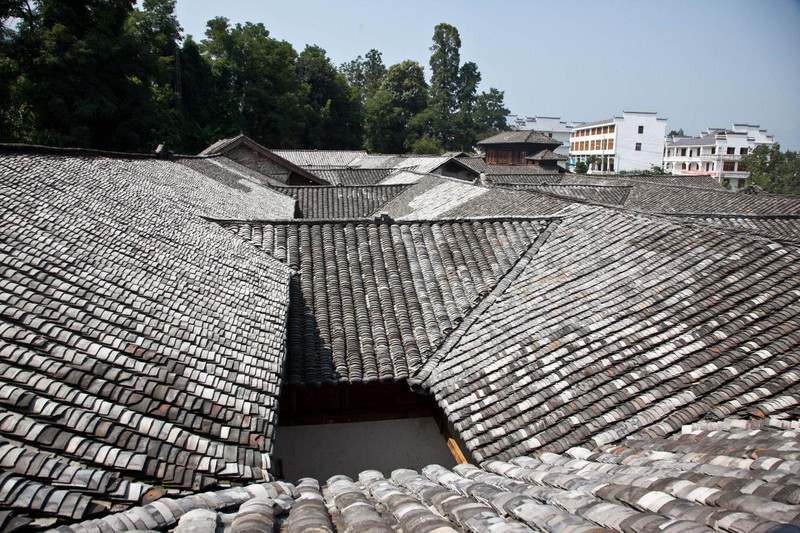 深山裡的古建築大水井