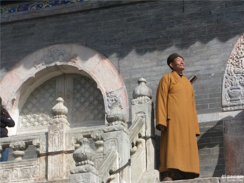 寻山遇佛 空行五台山_显通寺大钟楼游记_途牛