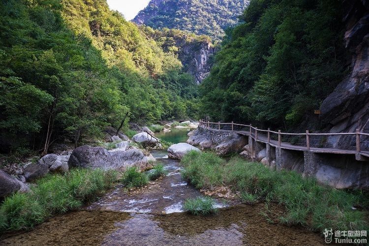 湖北十堰鄖西五龍河遊記