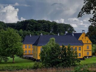 吕克斯霍尔古堡