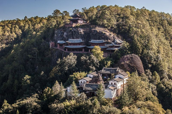 劍川石寶山