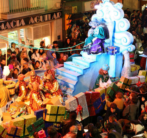 巴塞罗那市 三王节号称西班牙最隆重的三大节日之一,原本是为了纪念