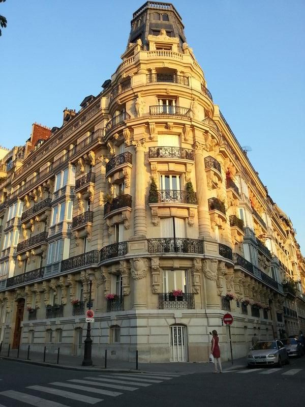 巴黎圣父街房子图片
