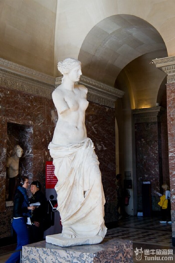 维纳斯的背面没有多少人见过吧.