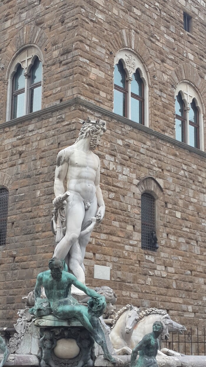 大卫,复制品,真正的雕像应该就在美术馆之内