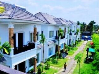 维民苏万纳普霍姆度假酒店