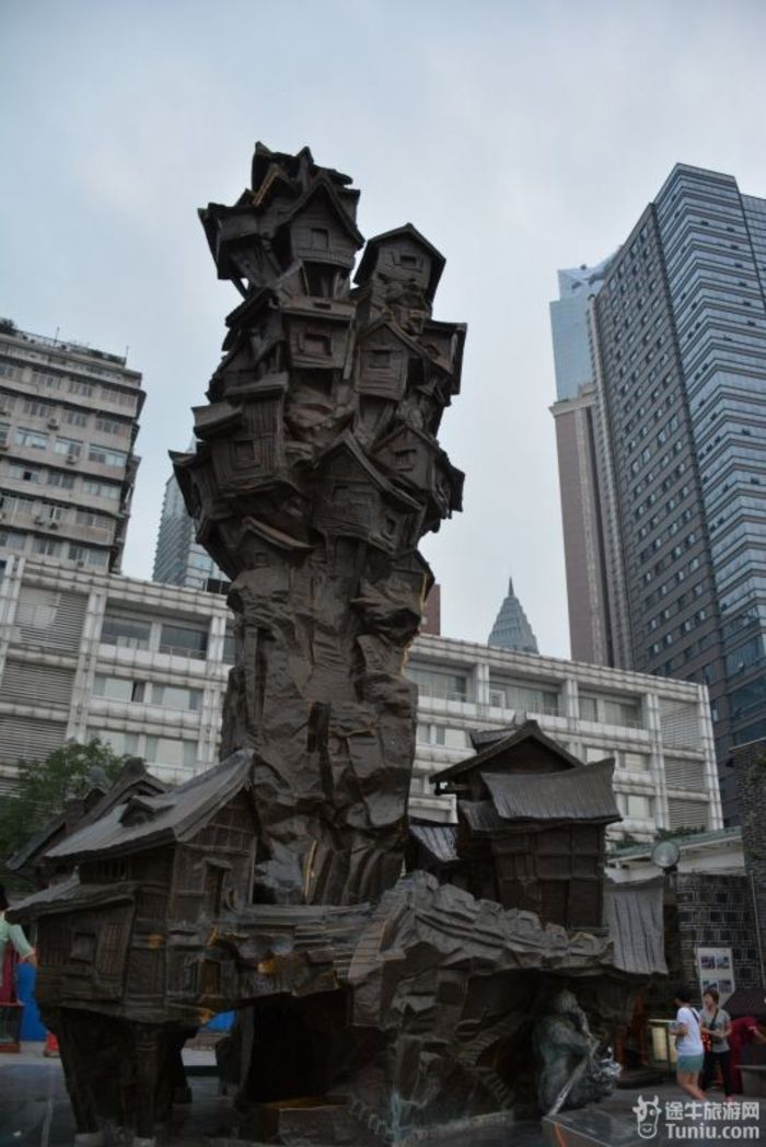 重庆解放碑雕塑图片