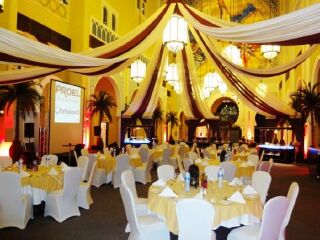 迪拜六国城门酒店