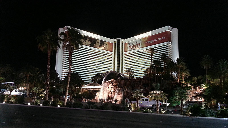 caesars palace凯撒宫大酒店:酒店的客人可以在pure夜总会跳舞并享用