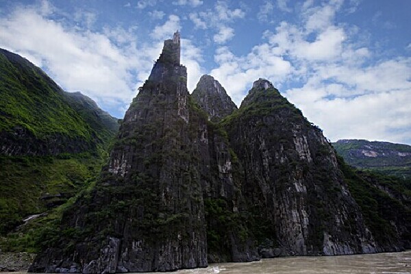 自贡尖山_自贡尖山门票_自贡尖山开放时间_途牛