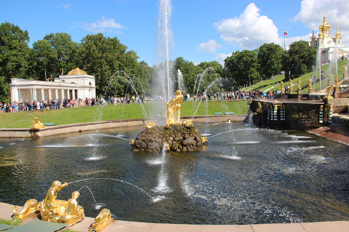 俄罗斯圣彼得堡玩的时间还不够