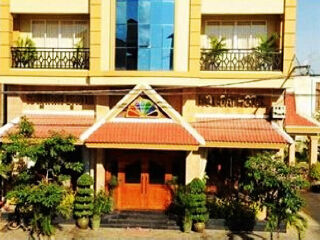 马德望假日酒店