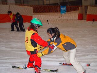 北京乔波室内滑雪馆