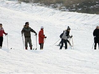 沁园春滑雪场
