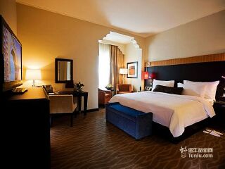 迪拜六国城门酒店