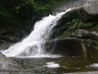 龙井峡-大别山主峰