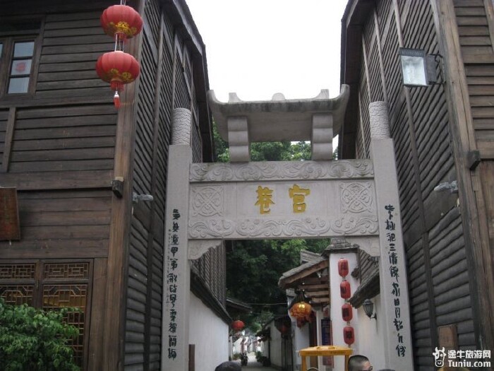 沈葆桢——中国"船政之父"沈葆桢的故居在宫巷沈家大院.