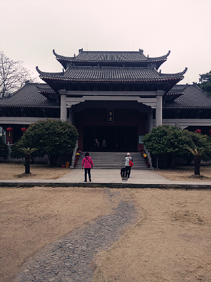 宋井风景区位于云澳镇澳前村东南海滩,由蜚声中外的宋井,景亭,太子楼