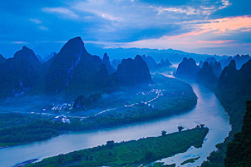 涂山风景区是越南海防市涂山半岛上的一个旅游景点.