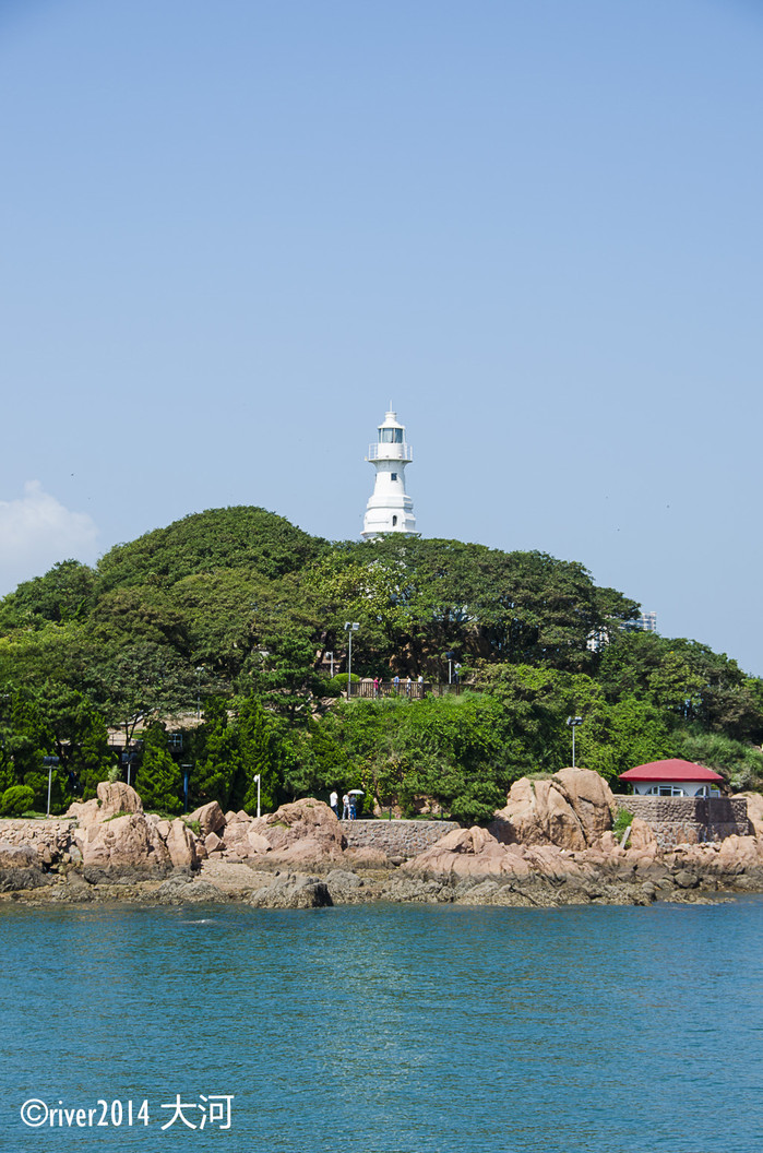 小青島公園門票10元,好在我有年票,免費進入.