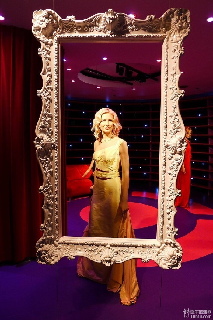 香港一日游:香港杜莎夫人蜡像馆_太平山顶游记_途牛