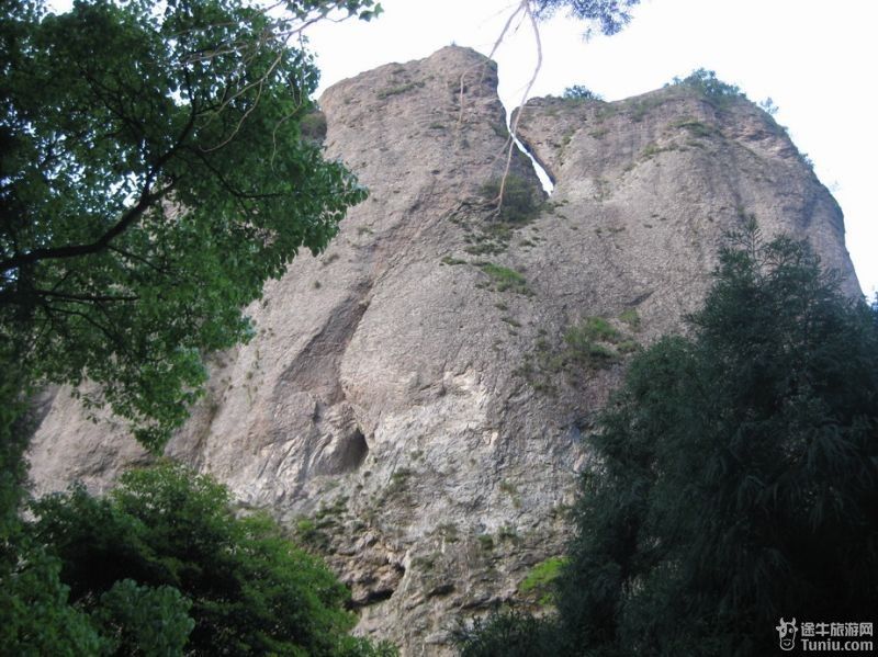 雁荡山夫妻峰图片