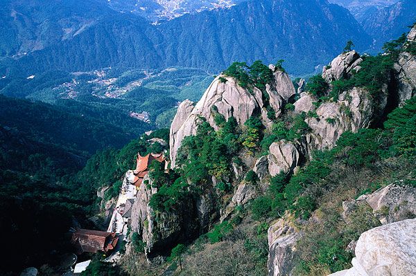 2小時 地址:池州市青陽縣九華山風景區天台峰東 花臺景區