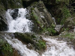 龙井峡-大别山主峰