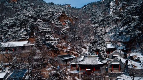  鞍山千山1日遊>奇峰峭石 秀麗風光