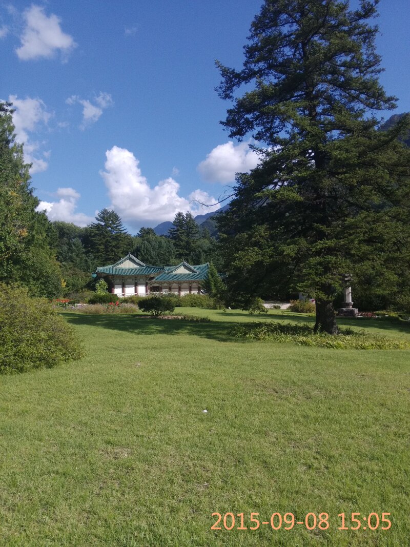 几位朝鲜爱国人士冒着危险,克服困难,从全罗道经过水路搬到黄海道海州