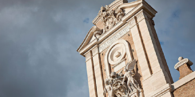 庇亚城门风景图片