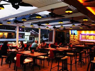 拜尔扎克斯海滩俱乐部酒店